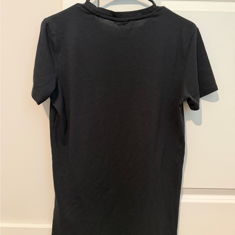Gymshark Black Short-Sleeve Logo Tee - Picture 2 of 3